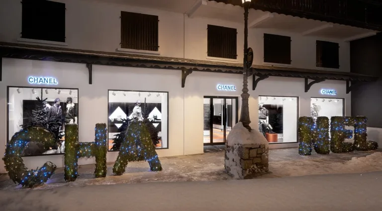 CHANEL COURCHEVEL EPHEMERAL BOUTIQUE