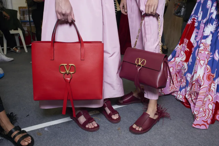 Season's It-Bag: Valentino Garavani VRING